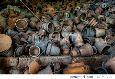 Clay pottery in Ancient furnace, Pottery textured 62949799