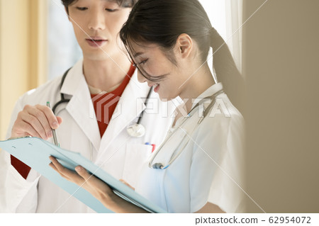 Medical, unisex, doctor Medical, unisex, doctor 62954072