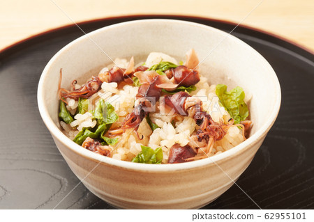 Grilled firefly squid rice 62955101