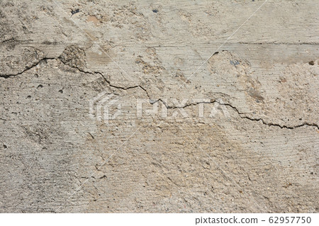 Cracked concrete 62957750