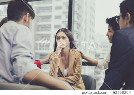 Group problematic young people talking with a 62958264