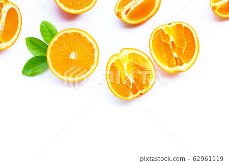 High vitamin C, Juicy and sweet. Fresh orange High vitamin C, Juicy and sweet. Fresh orange 62961119
