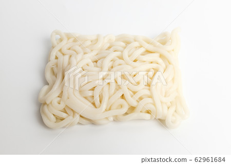 Udon noodles 62961684