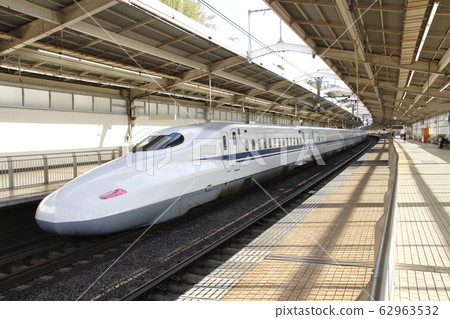 東海道新幹線N700A（熱海站） 62963532