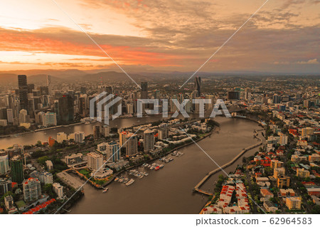 Aerial view at sunset along the Brisbane River Aerial view at sunset along the Brisbane River 62964583