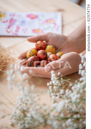 Preparing for Easter holiday 62974734