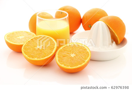Orange juice Orange juice 62976398