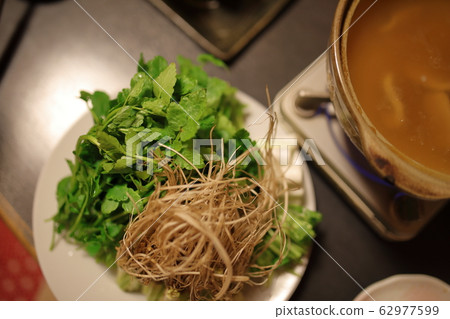 Sake pot 62977599