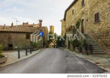 Cityscape of the fortified medieval village 62979262