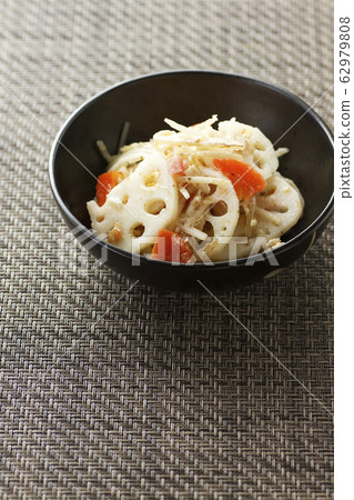 Lotus root and burdock Japanese salad 8 Lotus root and burdock Japanese salad 8 62979808