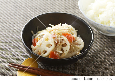 Lotus root and burdock Japanese salad 9 62979809