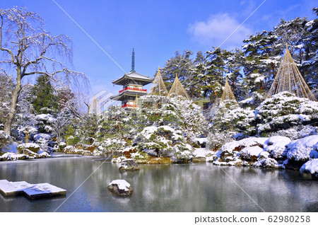 索托派金剛寶山林野寺三塔和雪懸日本庭園 索托派金剛寶山林野寺三塔和雪懸日本庭園 62980258