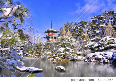 索托派金剛寶山林野寺三塔和雪懸日本庭園 62980262