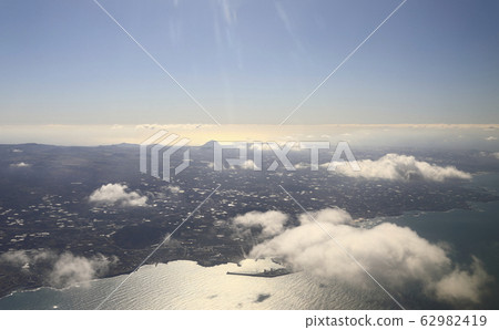 從飛機上看過的小島 從飛機上看過的小島 62982419