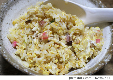 Fried rice  62982545