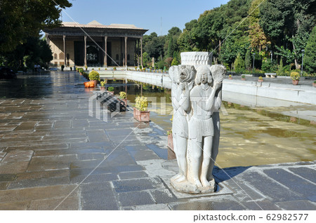 伊瑟爾·伊斯法罕·夏赫爾·斯托恩宮和雕像 62982577