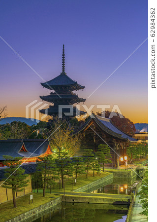 Kyoto Toji Five-storied pagoda 62984362