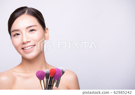 Women Beauty Pretty Make up Skin care Brush Women Beauty Pretty Make up Skin care Brush 62985242