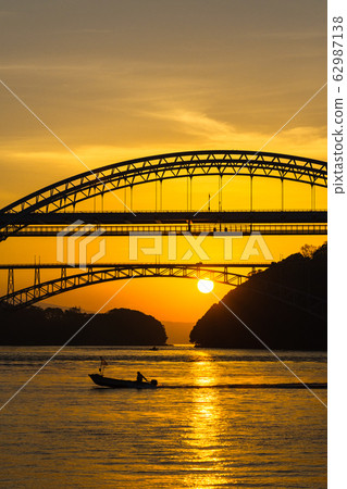 西海大橋的黎明 62987138