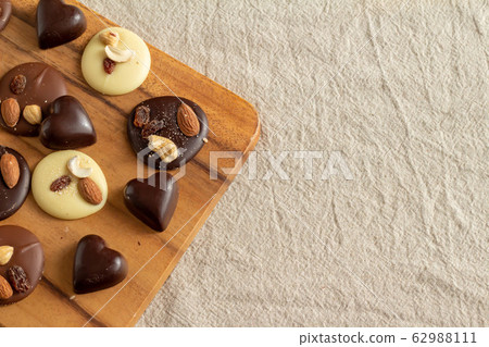 Chocolate Chocolate 62988111