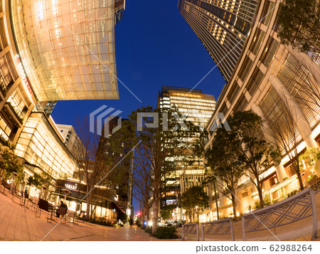 Dusky Nihonbashi Muromachi 62988264