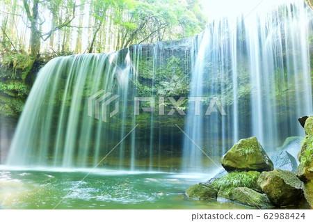 Kotobuki Falls in Kumamoto Prefecture Kotobuki Falls in Kumamoto Prefecture 62988424