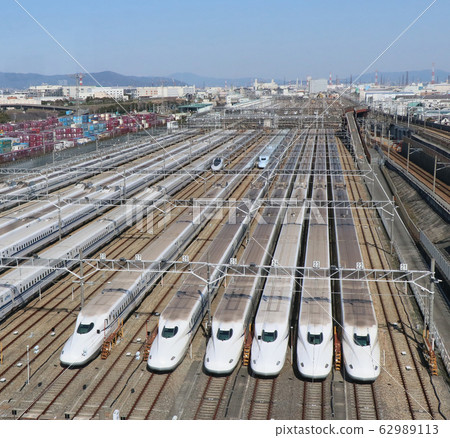 Garage of Tokaido Shinkansen 62989113