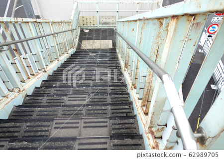 Pedestrian bridge deterioration rust 62989705