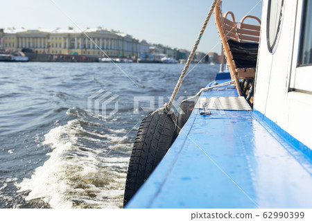 The view from the deck of a pleasure ship in the 62990399