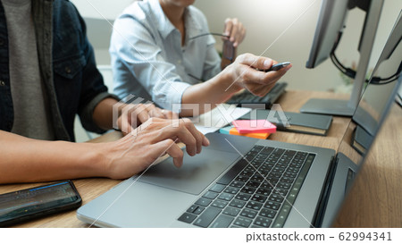 Collaborative work Software engineers website 62994341