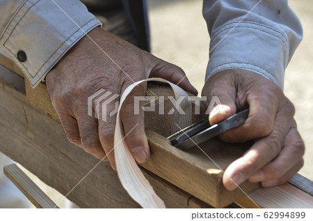 Carpentry work 62994899
