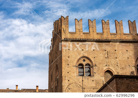 Palazzo Re Enzo - Medieval palace in Bologna Italy Palazzo Re Enzo - Medieval palace in Bologna Italy 62996296