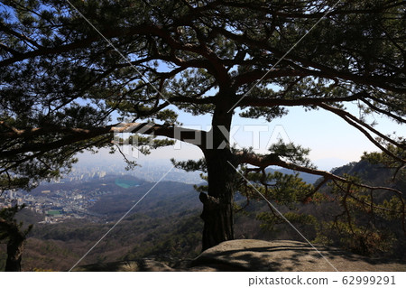 Bukhansan National Park 62999291
