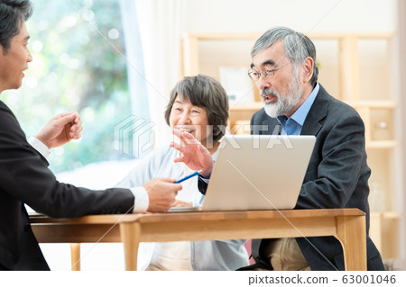 Consultation Senior Insurance Care Inheritance Asset Management 63001046