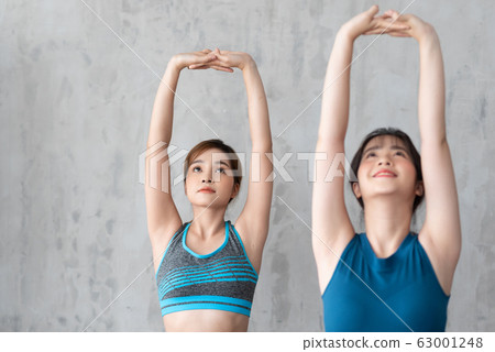 woman sporty yoga fitness woman sporty yoga fitness 63001248