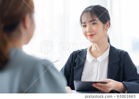 business woman interview 63001665
