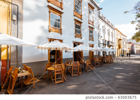 Street view with colorful ancient houses in La Laguna 63003675