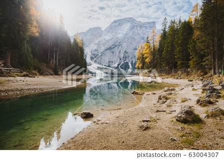 Lago di Braies in fall, Dolomites, South Tyrol, Italy 63004307