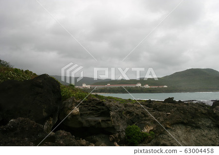 Storm view of the coast landscape of Kenting 63004458