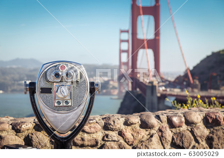 Binoculars with Golden Gate Bridge in the background, San Francisco, USA 63005029
