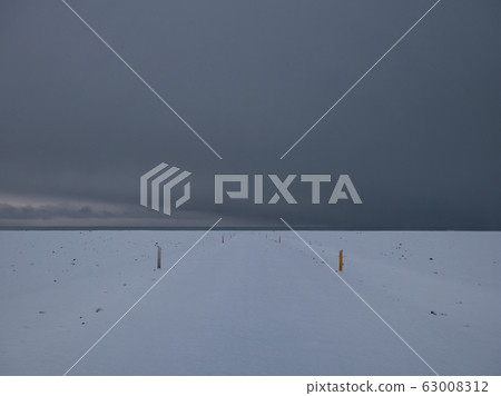 Way to the DC 3 plane in Iceland with fresh snow 63008312