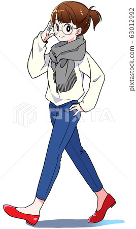 Woman With Glasses Walking - Stock Illustration [63012992] - PIXTA