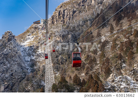 Mie Prefecture Winter Gozaisho Ropeway Gondola and Yamagami-koen Station on the summit Mie Prefecture Winter Gozaisho Ropeway Gondola and Yamagami-koen Station on the summit 63013662