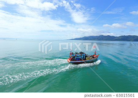 Ferry Carry car vehicles acroos Thai Bay to Koh Ferry Carry car vehicles acroos Thai Bay to Koh 63015501