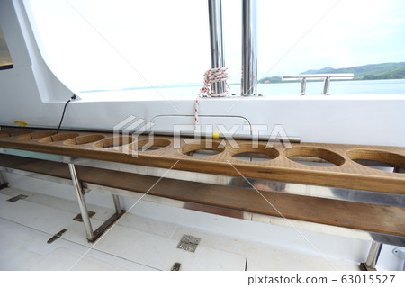 Wooden Plate with Round circle for Oxygen Wooden Plate with Round circle for Oxygen 63015527