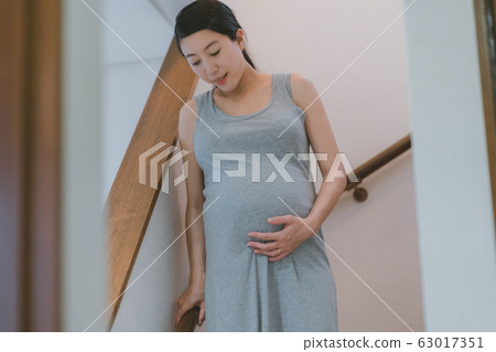 懷孕 孕婦 女生 63017351