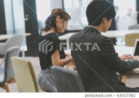 協同工作 63017362