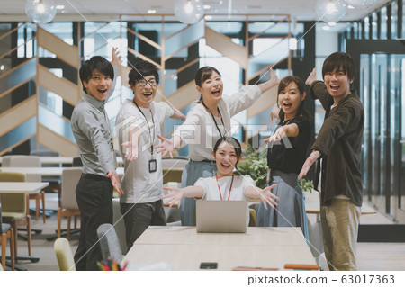 所有員工 63017363