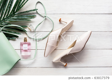 Fashion bag and shoe woman accessories  63017379