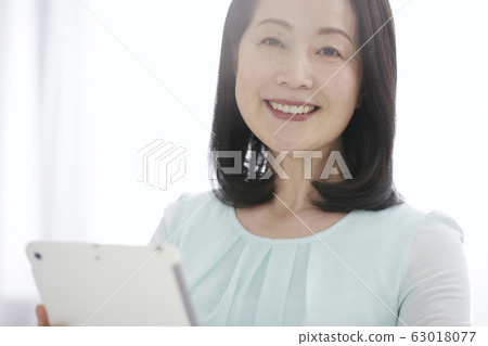 活躍的高級平板電腦終端 活躍的高級平板電腦終端 63018077